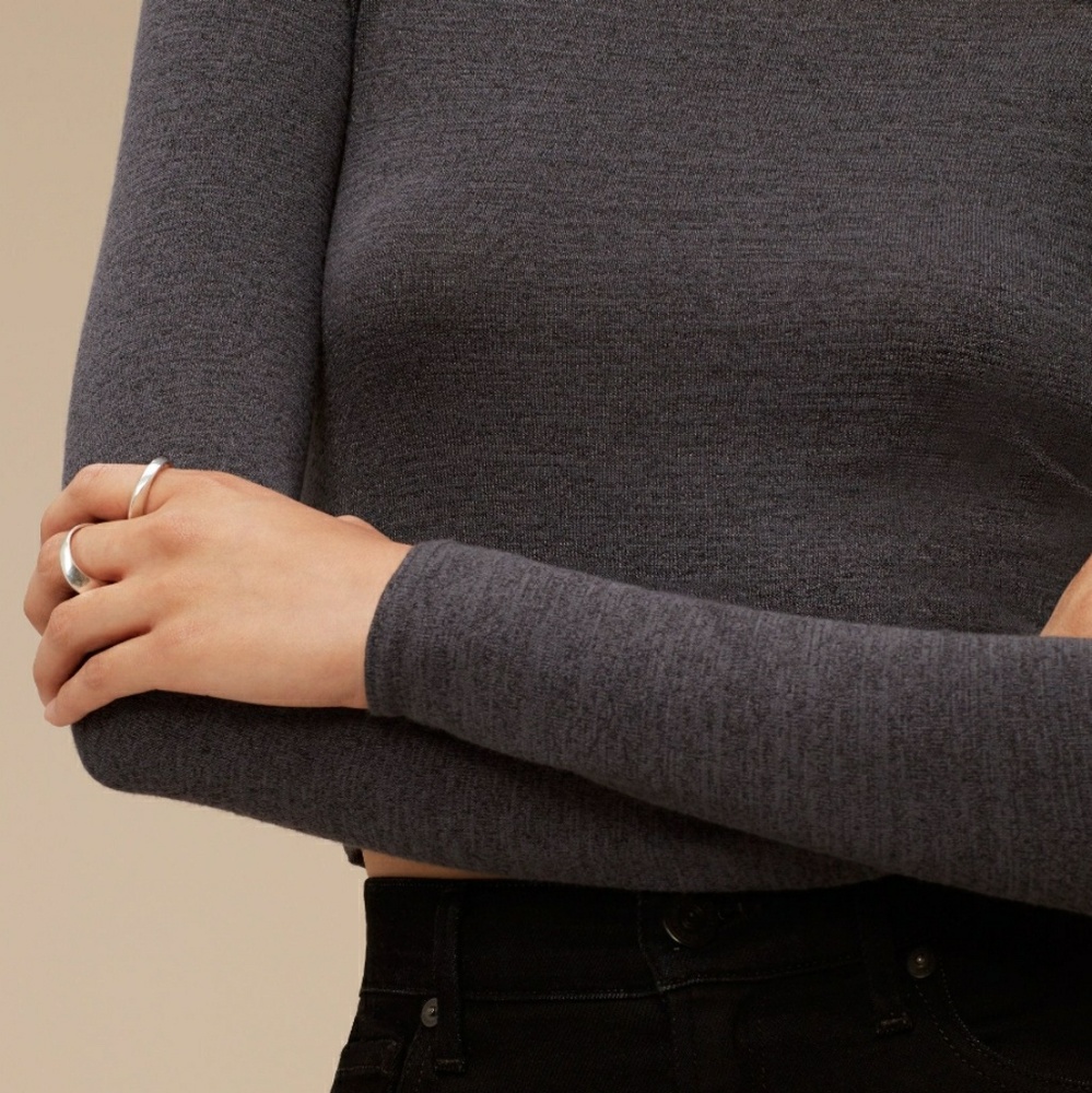 Wilfred Free Cropped Long Sleeve Sweater